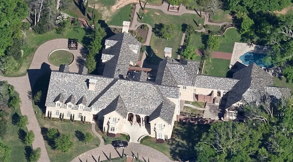 Image of , Celebrity Homes, on HomeImprovementGeek.