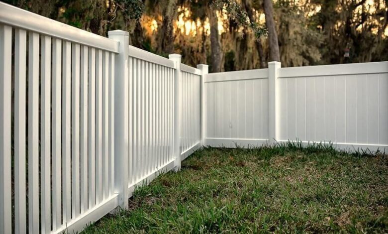 vinyl fence gate