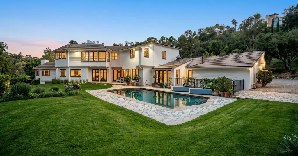 Image of , Celebrity Homes, on HomeImprovementGeek.