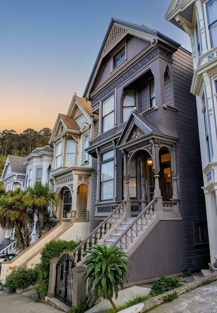Image of , Celebrity Homes, on HomeImprovementGeek.