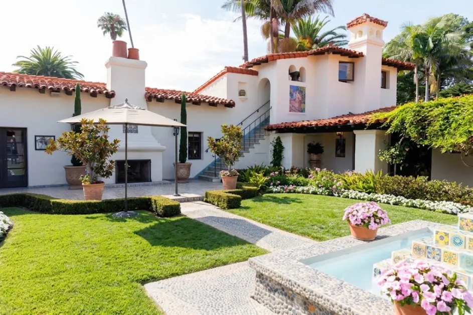 Image of , Celebrity Homes, on HomeImprovementGeek.