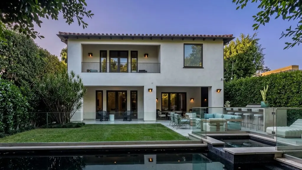 Image of , Celebrity Homes, on HomeImprovementGeek.
