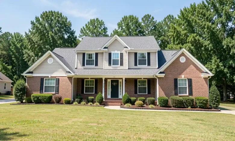 Image of , Roofing, on HomeImprovementGeek.