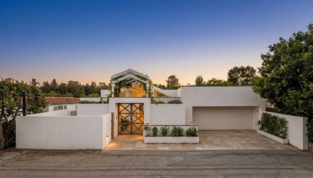 Image of , Celebrity Homes, on HomeImprovementGeek.